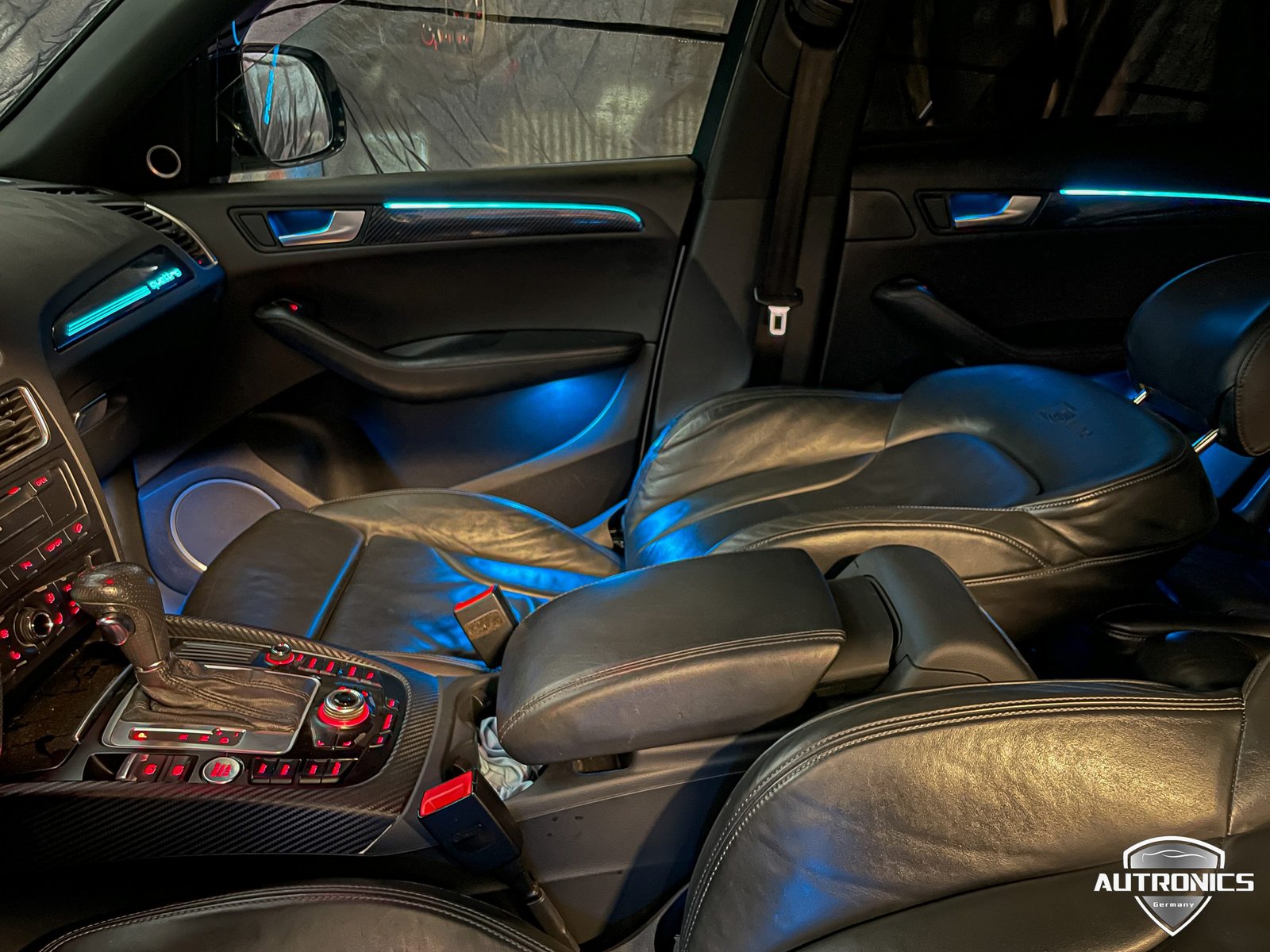 Ambientebeleuchtung für Audi Q5 FY inkl. Einbau - CarHex